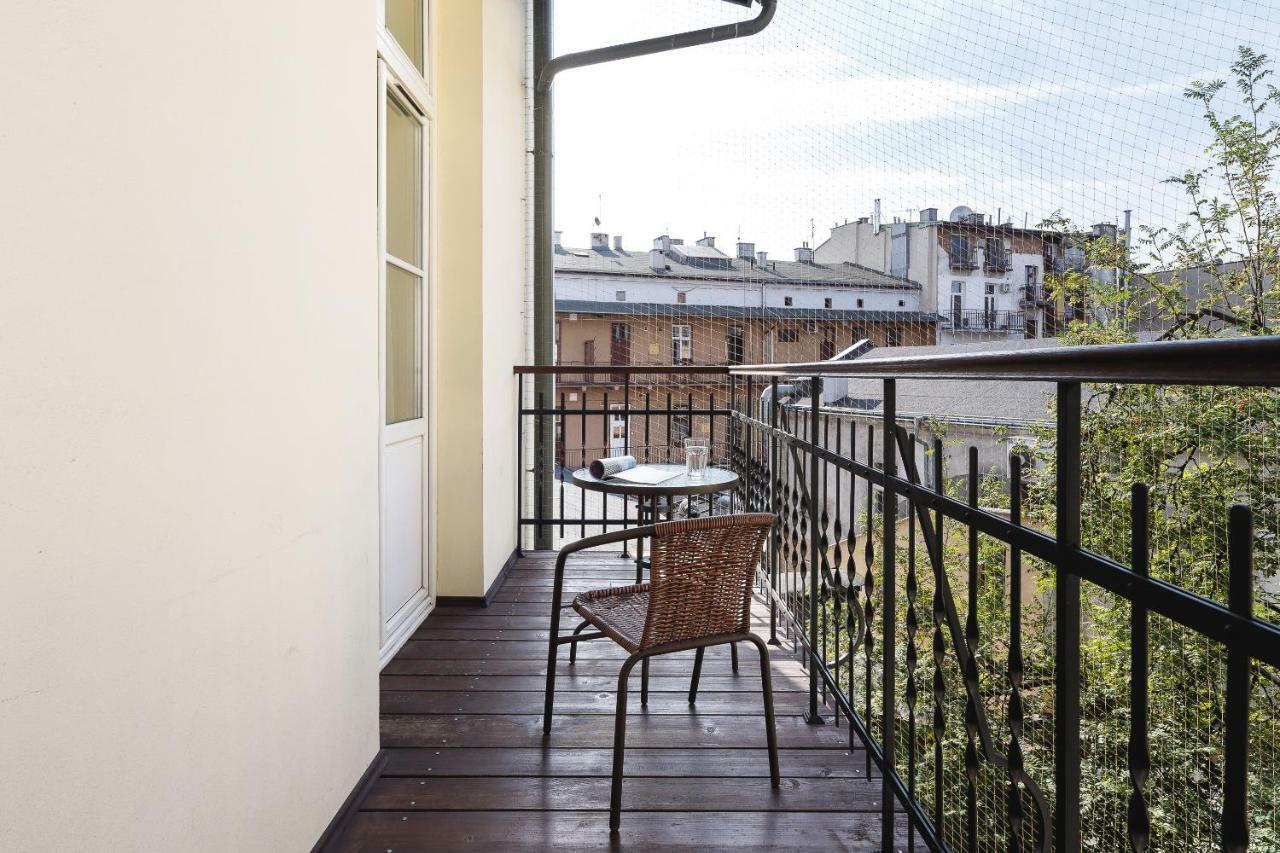 Apartments Cracow Miodowa By Renters Krakow Exterior photo